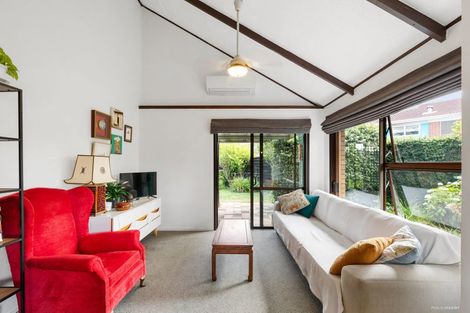 Photo of property in 2/129 Chivalry Road, Glenfield, Auckland, 0629