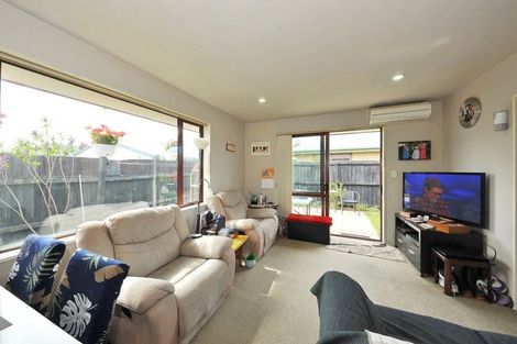 Photo of property in 10/295 Pages Road, Wainoni, Christchurch, 8061