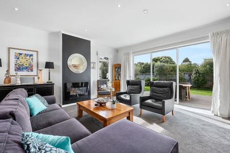 Photo of property in 27 Witako Street, Epuni, Lower Hutt, 5011