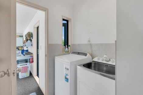 Photo of property in 13 Taipa View Road, Taipa, 0483