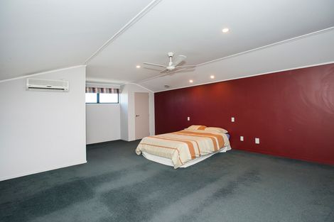 Photo of property in 17 Pohutukawa Grove, Lytton West, Gisborne, 4010