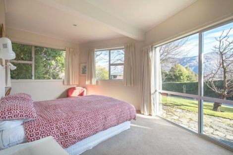 Photo of property in 20 Hunter Crescent, Wanaka, 9305