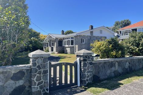 Photo of property in 69 Paynters Avenue, Strandon, New Plymouth, 4312