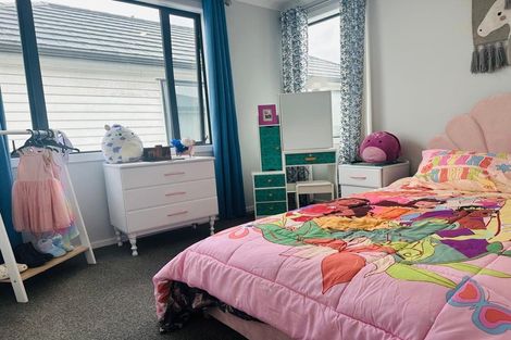 Photo of property in 10 Hopuni Way, Takanini, 2112