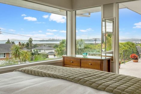 Photo of property in 76 Jaemont Avenue, Te Atatu South, Auckland, 0610