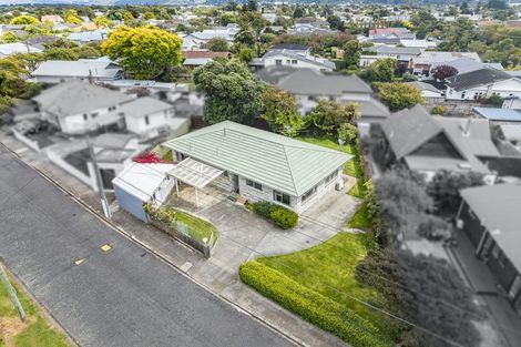 Photo of property in 341 Riverside Drive, Fairfield, Lower Hutt, 5011