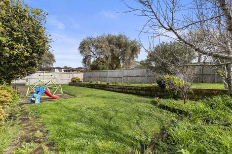 Photo of property in 58 Prince Regent Drive, Half Moon Bay, Auckland, 2012