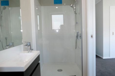 Photo of property in 8 Rotoiti Place, Paraparaumu, 5032