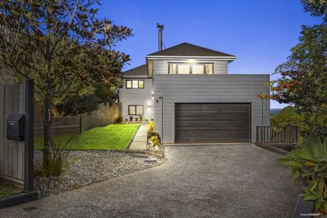 Photo of property in 5 Inverell Way, Seatoun, Wellington, 6022