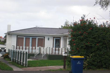 Photo of property in 29 Glenview Road, Glen Eden, Auckland, 0602