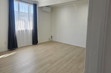 Photo of property in 51 Swaffield Road, Papatoetoe, Auckland, 2025