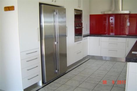 Photo of property in 76a Mangorei Road, Strandon, New Plymouth, 4312