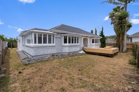 Photo of property in 103 Hall Avenue, Favona, Auckland, 2024