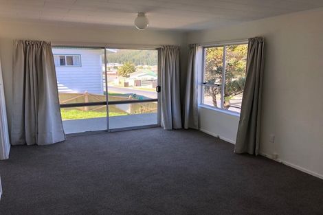 Photo of property in 26 Enfield Street, Wainuiomata, Lower Hutt, 5014