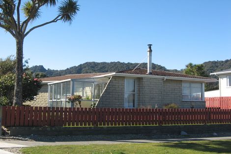 Photo of property in 9 Bright Street, Cobden, Greymouth, 7802