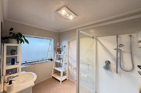 Photo of property in 64 Park Terrace, Waikuku Beach, 7473