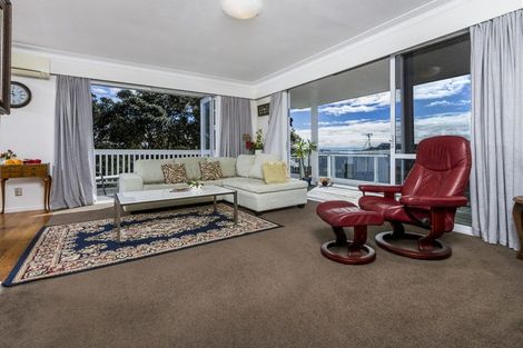 Photo of property in 4/30 Castor Bay Road, Castor Bay, Auckland, 0620