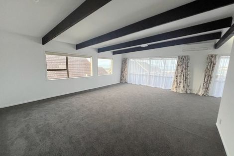 Photo of property in 1/55 Aberdeen Road, Castor Bay, Auckland, 0620