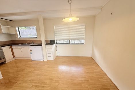 Photo of property in 1/67 Trias Road, Totara Vale, Auckland, 0629
