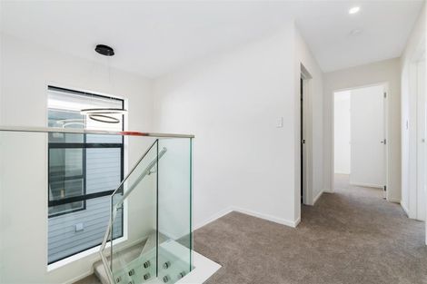 Photo of property in 19 Woven Place, Karaka, Papakura, 2113
