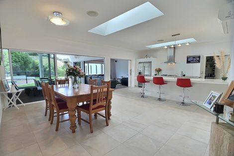 Photo of property in 115 Kent Terrace, Taradale, Napier, 4112