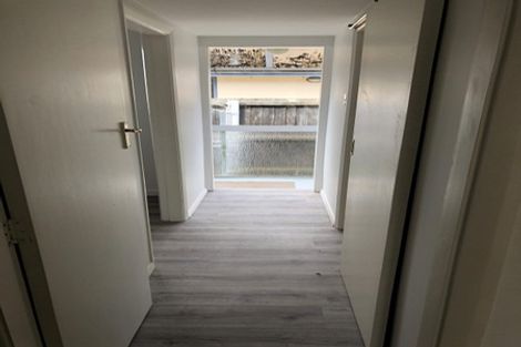 Photo of property in 27 Middlepark Road, Sockburn, Christchurch, 8042