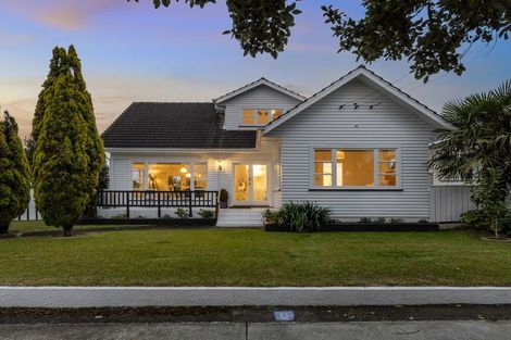 Photo of property in 14 Duke Street, Levin, 5510