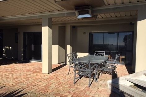 Photo of property in 351 Oceanbeach Road, Mount Maunganui, 3116