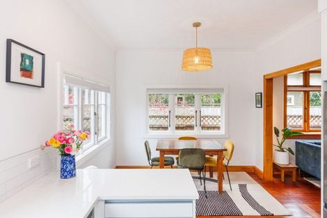 Photo of property in 11 Palm Avenue, Hokowhitu, Palmerston North, 4410