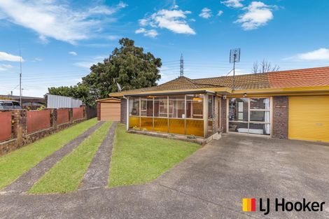 Photo of property in 22b Glengowan Place, Conifer Grove, Takanini, 2112