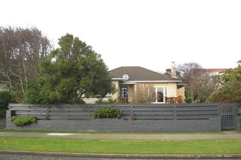Photo of property in 5 Nichol Street, Heidelberg, Invercargill, 9812