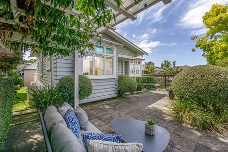Photo of property in 1/35 Nile Road, Milford, Auckland, 0620