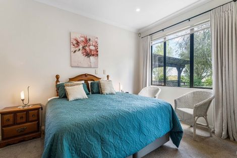 Photo of property in 65 Ernest George Drive, Karaka, Papakura, 2580