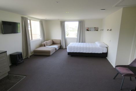 Photo of property in 5 The Parade, Okarito, Whataroa, 7886