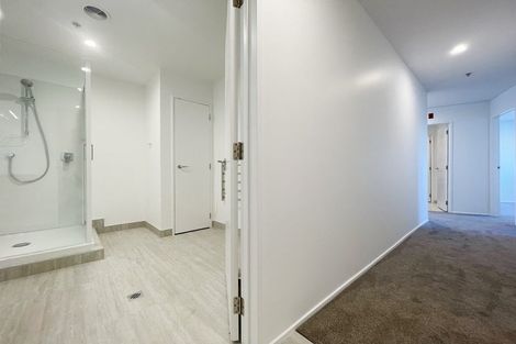 Photo of property in 4g/175 Hurstmere Road, Takapuna, Auckland, 0622