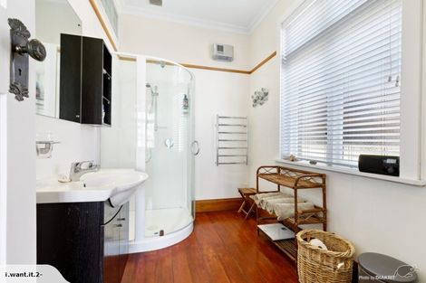 Photo of property in 22 Trent Street, Island Bay, Wellington, 6023