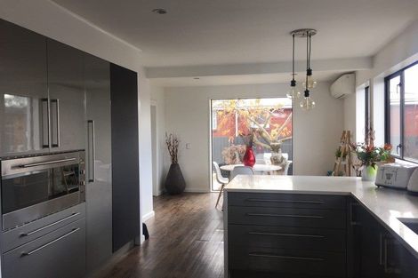 Photo of property in 2/1 Greers Road, Ilam, Christchurch, 8041