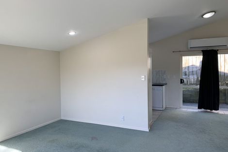 Photo of property in 12 Piper Place, Goodwood Heights, Auckland, 2105