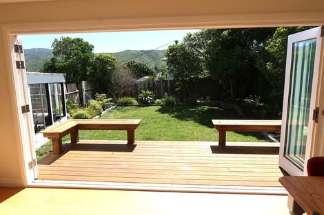 Photo of property in 84 Mills Road, Brooklyn, Wellington, 6021