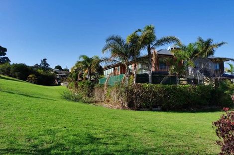 Photo of property in 8 Lough Derg Place, Pinehill, Auckland, 0632