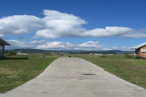 Photo of property in 114 The Fairway, Matarangi, Whitianga, 3592