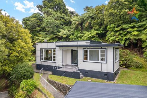 Photo of property in 4 Powell Road, Kelson, Lower Hutt, 5010