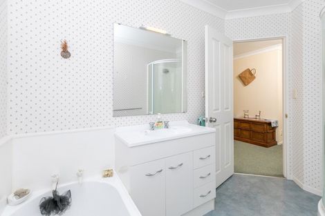 Photo of property in 24b Violet Street, Raglan, 3225