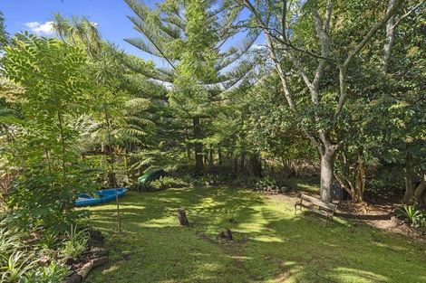 Photo of property in 1/6 Bronwyn Place, Torbay, Auckland, 0630