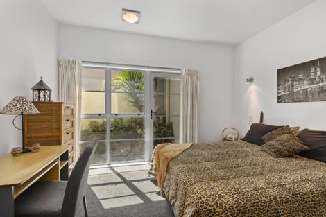 Photo of property in 205 Muritai Road, Eastbourne, Lower Hutt, 5013