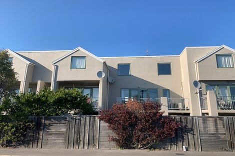 Photo of property in 3/407 Barbadoes Street, Christchurch Central, Christchurch, 8013