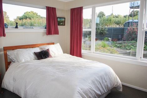 Photo of property in 70 Weston Road, Waiareka Junction, Oamaru, 9401