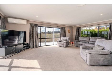 Photo of property in 15 Cochrane Drive, Kerikeri, 0230