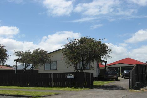 Photo of property in 105 Maplesden Drive, Clendon Park, Auckland, 2103