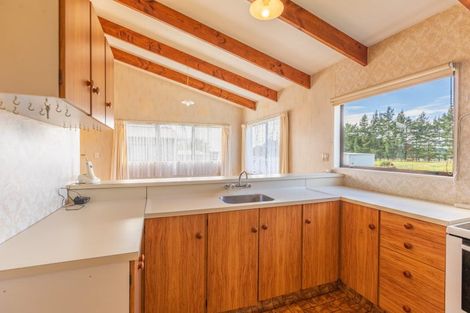 Photo of property in 14 Lake Street, Takapau, 4203